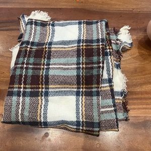 Plaid large scarf